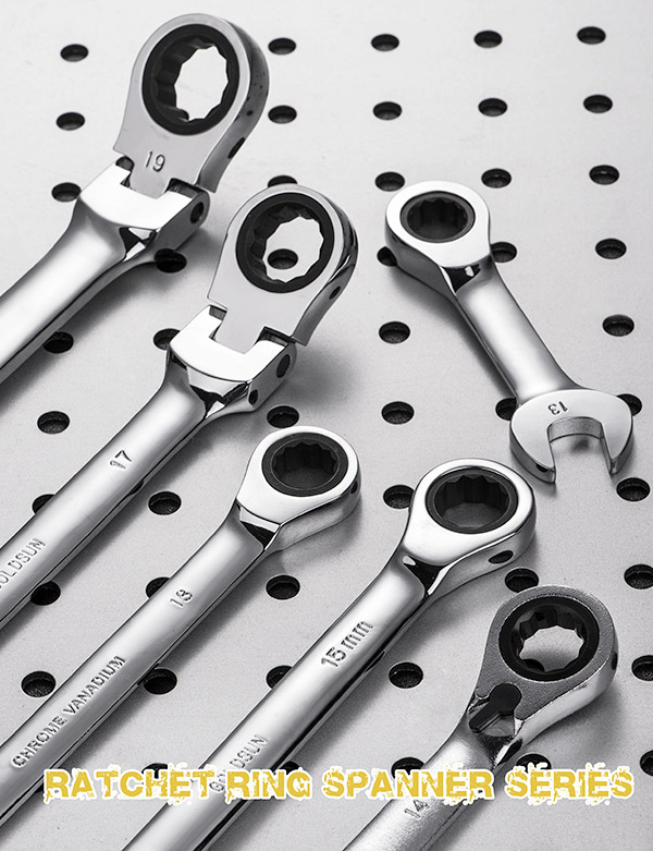 What to pay attention to when using the torx wrench?